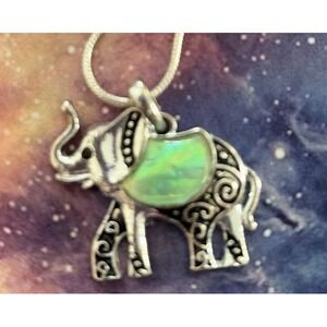 Elephant Charm Necklace Opalne Resin Chip Silver tone Metal 16" Weight 12kg